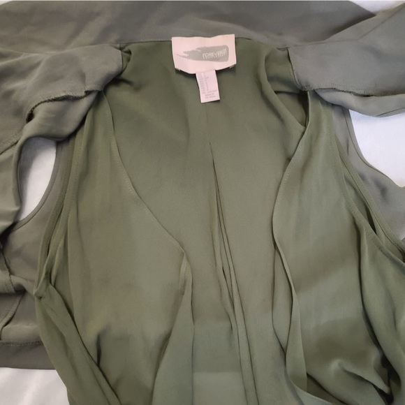 Forever21 contemporary - Picture 9 of 9